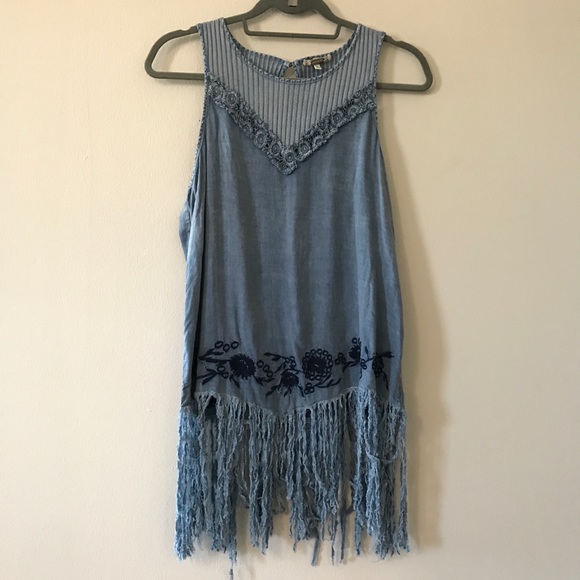 gimmicks by BKE Tops - Gimmicks Chambray top | L